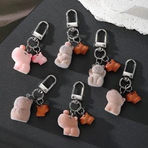 3D Flocked Capybara Keychain Cute Resin Animal Bag Pendant Accessory For Women Girls Gift Car Key Ring Jewelry