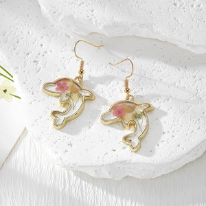 Boucles d'oreilles dauphin faites main avec vraies fleurs séchées et crochets en or