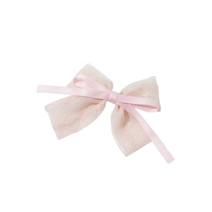 Barrette à cheveux rose avec dentelle et ruban satiné pour un style de princesse