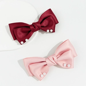 Barrettes à cheveux élégantes en satin bordeaux et rose avec petits ornements en perles