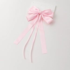 Eleganter rosa Satin-Haarschleifenclip mit langen Bändern für ein stilvolles Haar-Accessoire