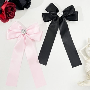 Barrette à Nœud en Ruban de Satin Décor de Cœur Long Ruban Élégant Accessoire de Cheveux pour Femmes Filles