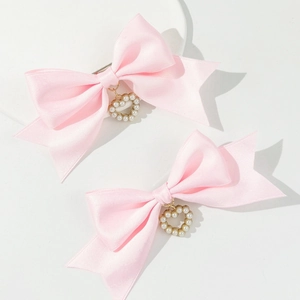 Détails des barrettes nœuds en satin rose avec pendentifs cœur perlé lot de deux