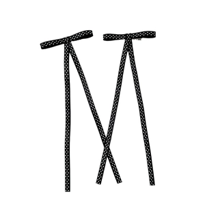 Paire de barrettes à nœuds de style ballet à pois noirs et blancs avec de longs rubans
