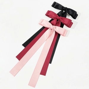 Elegante Haarklammern mit Satinschleifen in Schwarz, Weinrot und Rosa mit langen Bändern