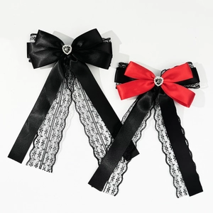Barrettes à nœuds gothiques en dentelle avec cristaux de cœur et longs rubans