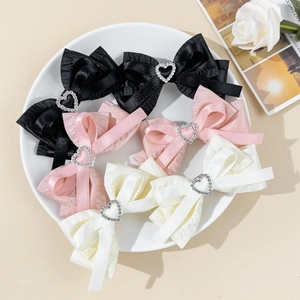 Lot de barrettes à nœuds en satin avec strass en forme de cœur en trois couleurs