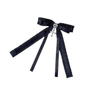 Gothic Haarschleife aus schwarzem Satin mit Herz-Strassstein und silbernem Kreuzanhänger