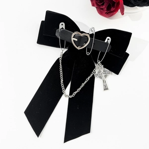 Barrette à nœud gothique en velours avec boucle cœur, épingles et pendentif croix en métal