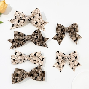 Pince à Cheveux Nœud Écossais Style Britannique Vintage pour Femmes Rétro Sangle Imprimé Papillon Accessoire Cheveux