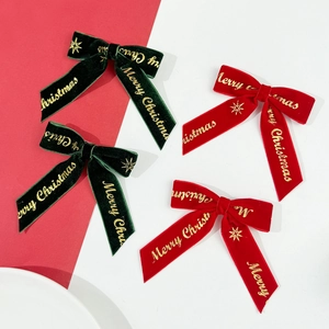Lot de 4 nœuds à cheveux festifs en velours rouge et vert avec lettrage Merry Christmas doré