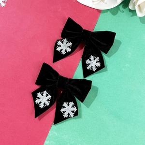 Mollette per capelli natalizie in velluto nero con motivi a fiocco di neve argento
