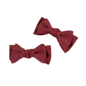 Zweiteiliges Set weinrote Haarklammern mit Punkten und elegantem doppellagigem Stoffdesign