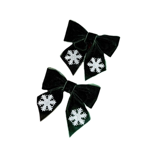 Fiocchi per capelli natalizi in velluto verde scuro con motivi a fiocchi di neve argento
