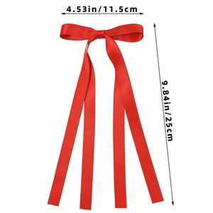 Dimensions de la barrette nœud rouge avec rubans mesurant 11,5 cm par 25 cm