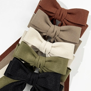 Elegant velvet bow hair clips set in five vintage colors for women's hairstyle accessories