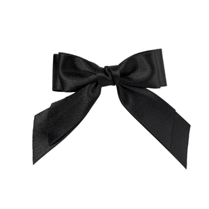 Barrette à cheveux élégante en satin noir à double épaisseur avec de longs rubans