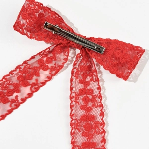 Elegante fermaglio per capelli con fiocco in pizzo rosso, trama floreale e clip in metallo