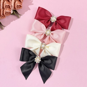 Barrettes à nœuds en satin élégantes avec perles et strass en quatre couleurs