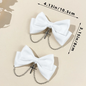 Barrettes à cheveux nœud blanc gothique avec chaînes à croix argentées et pendentifs