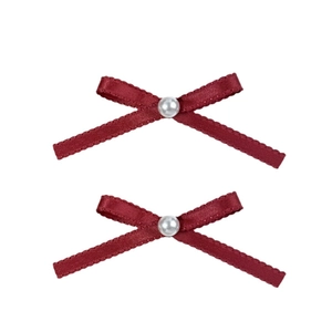 Paire de barrettes à nœud rouge vin avec perles blanches et ruban texturé