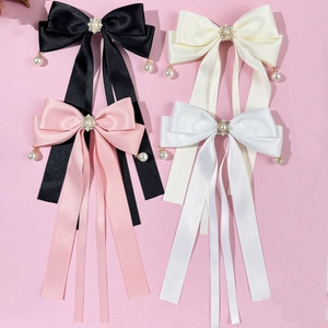 Elegante Satin-Haarspangen mit Perlen und Strass in Schwarz, Creme, Rosa und Weiß