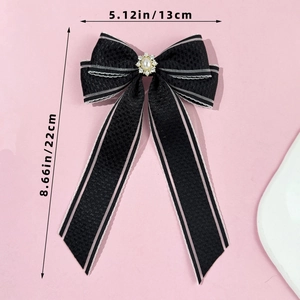 Barrette à nœud à pois avec centre en perle vintage, mesure 13 cm de large et 22 cm de long