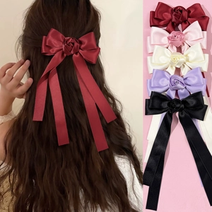 Élégante Barrette à Nœud en Ruban de Satin avec Rose et Longs Rubans pour Femmes Pince Bec de Canard Florale Douce Accessoires de Cheveux
