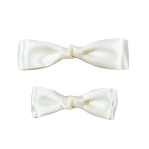 Set of two cream cream-colored double satin bow hair clips for elegant ponytails