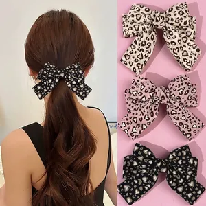 Damen Leoparden Herzmuster Schleife Haarspange Mode Gurtband Große Federclip Haarnadel Süßer Kopfschmuck Styling Accessoire