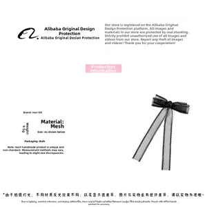 Detail einer schwarzen Netz-Haarschleife mit Rose und langem Band, Gewicht ca. 9,5 g