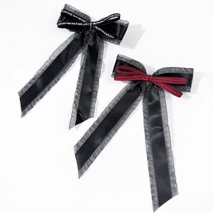 Haarspangen mit schwarzen Schleifen, Organza-Spitze und künstlerischen Bändern im Gothic-Stil