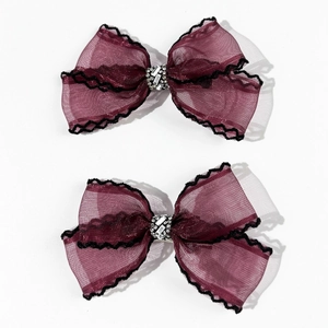 Paire de barrettes nœuds en résille bordeaux avec dentelle noire et strass brillants