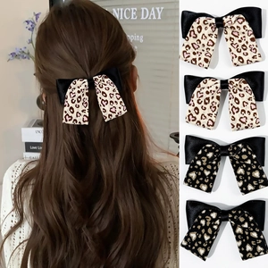 Fermaglio per Capelli a Fiocco con Cuore e Stampa Leopardata Stile Occidentale per Donna Nastro di Raso Doppia Clip Accessori