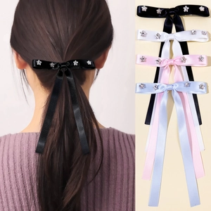 Dolce Fermaglio per Capelli a Fiocco in Satine con Nastri Lunghi e Strass a Stella Argento Accessori Capelli Donna