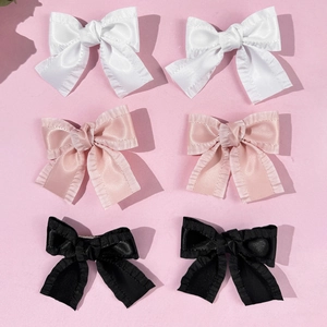 Set mit sechs Satin-Haarspangen mit Rüschen in Weiß, Rosa und Schwarz für Mädchen