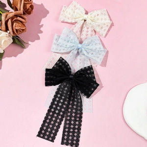 Barrettes à cheveux en dentelle avec nœuds en beige bleu clair et noir style élégant