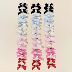 Lot de barrettes à cheveux nœud en soie avec perles en noir, bleu, blanc et rose pastel