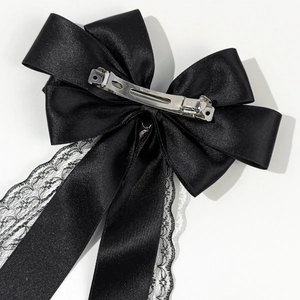 Barrette à cheveux élégante en satin noir avec rubans en dentelle et clip métallique