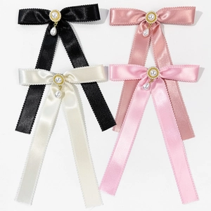 Set of four satin bow hair clips with pearls and lace lace in black, beige and pink