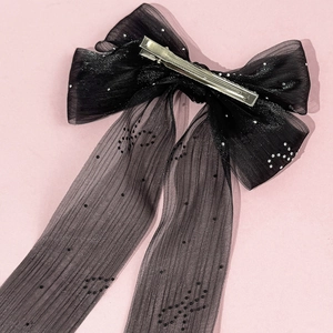 Barrette à cheveux nœud en maille noire avec strass argentés et longs rubans élégants