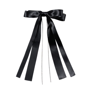 Barrette à cheveux nœud en satin noir avec rubans longs et chaînes de pompons argentés