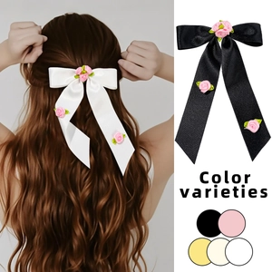 Barrette à cheveux à ruban floral avec décoration de rose en plusieurs couleurs