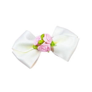 Barrette à cheveux avec roses en tissu rose et nœud en satin blanc pour filles élégantes