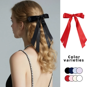 Eleganter doppellagiger Satin-Haarclip mit langen Bändern in vielen Farben