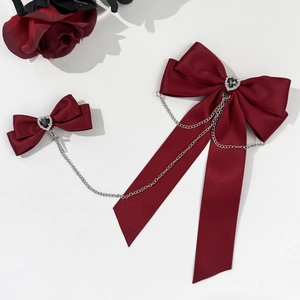 Fermaglio per capelli gotico rosso scuro con fiocco strass a cuore e catene argento