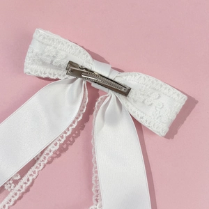 Elegante pinza para el pelo de encaje blanco con cintas largas y clip de metal