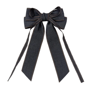 Barrette à cheveux nœud en denim bleu foncé avec coutures contrastées et longs rubans