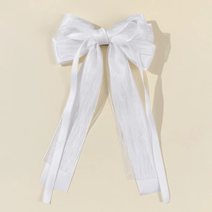 Barrette à cheveux élégante en satin blanc et organza avec longs rubans fluides