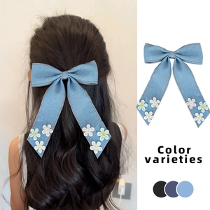 Barrette à cheveux nœud en denim bleu avec broderie florale élégante pour femme